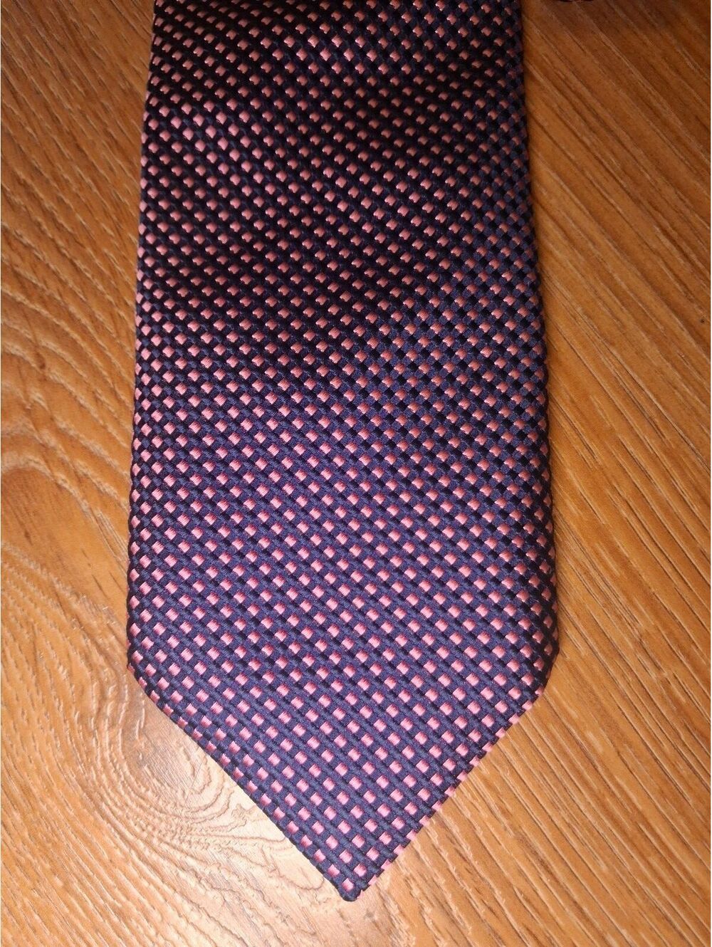 Thomas Pink 100% Silk Tie Pink Black Geometric Woven in UK